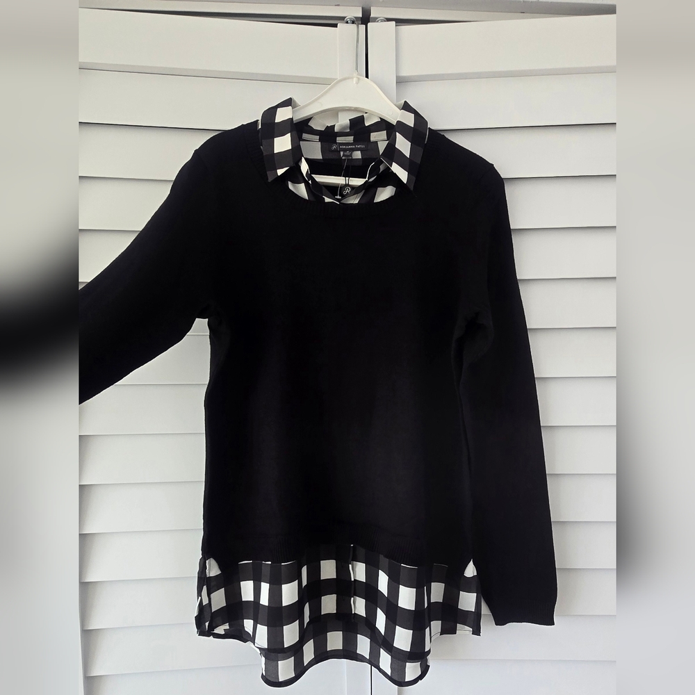 Adrianna Papell Black Sweater w/ Black White Undershirt Attached M
